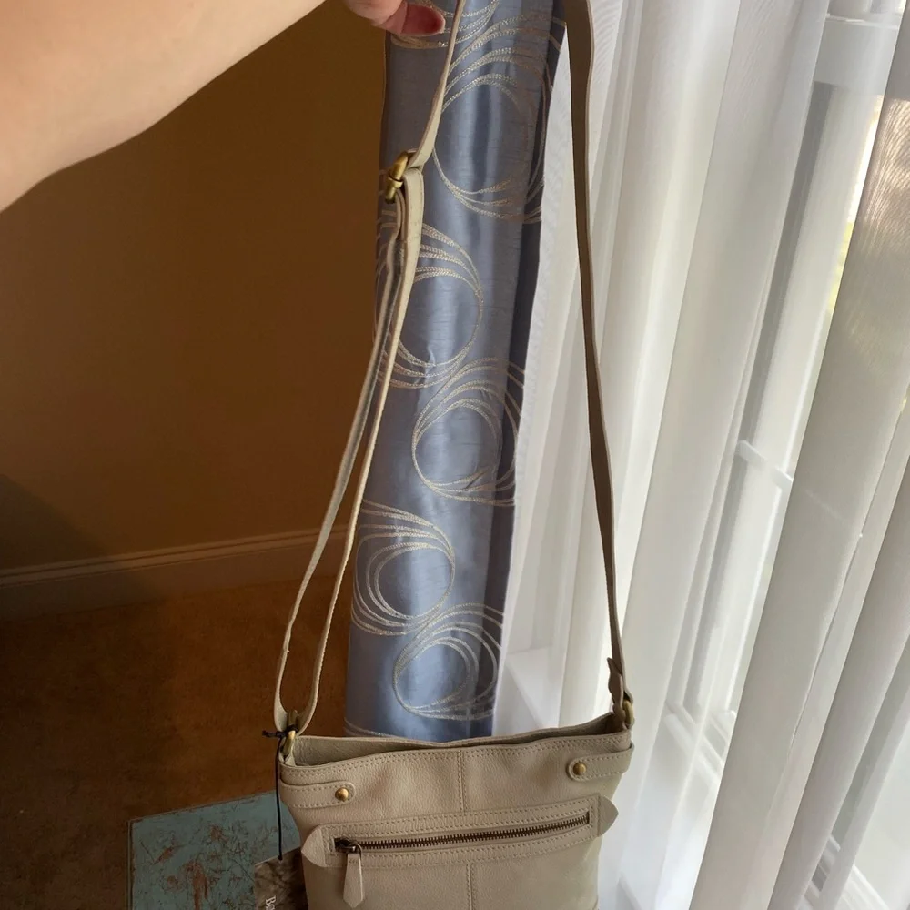 Born Crossbody Leather Bag Dove NWT - Picture 15 of 15